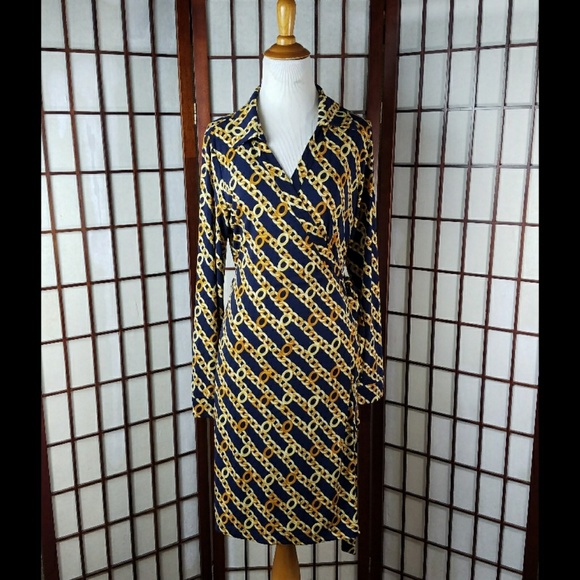 Calvin Klein Dresses & Skirts - CALVIN KLEIN CHAIN Print Collared Wrap Dress